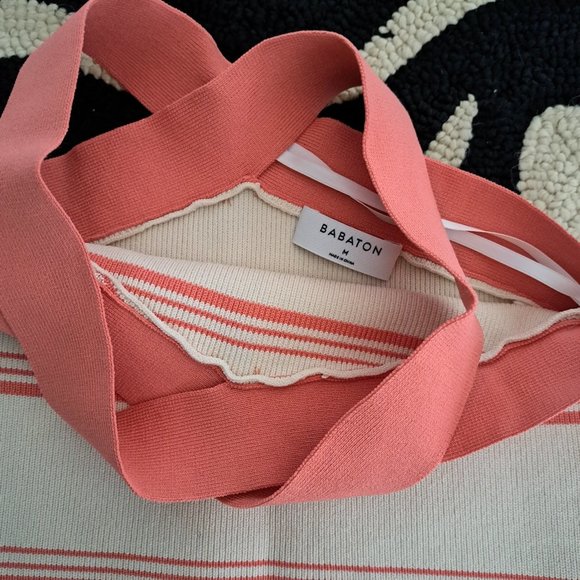 Aritzia Sculpt Knit Criss Cross cropped tank size M - Picture 3 of 3